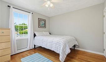 9 Doran Ave, Bristol, RI 02809