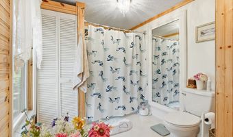 1349 27th Pl, Bell, FL 32619