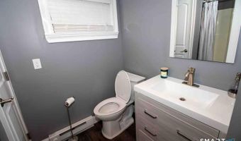 21 Groveway 21, Clinton, CT 06413