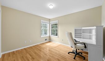 13 Victorian Woods Dr, Atlantic Highlands, NJ 07716