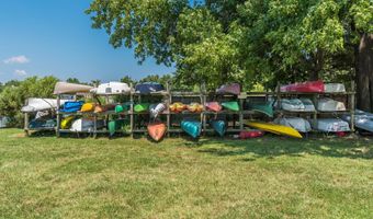 45 E LAKE Dr, Annapolis, MD 21403