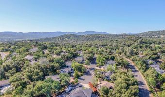 234 Mistletoe Ct, Angels Camp, CA 95222
