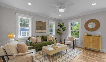 5 Lillis Ave, Barrington, RI 02806