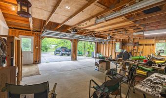 71 Kyle Ln, Auburn, ME 04210