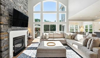 214 Stoneridge Ln, Adams Twp., PA 16046