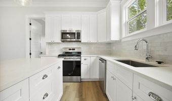 250 Caillavet St, Biloxi, MS 39530