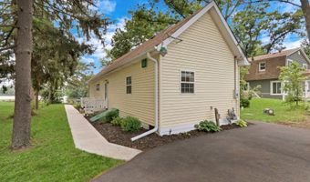 41607 N Lotus Ave, Antioch, IL 60002