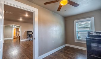 203 W Purdom Ave, Alvarado, TX 76009