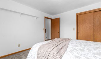 1024 S MATTHIAS St, Appleton, WI 54915