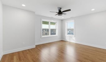 54 E Washington Ave, Atlantic Highlands, NJ 07716