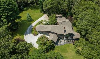 17 Pojac Point Rd, North Kingstown, RI 02852