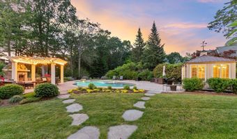 98 Fox Run Rd, Bolton, MA 01740