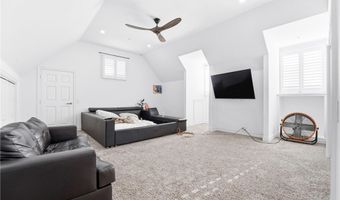 381 S Henning Way, Anaheim, CA 92807