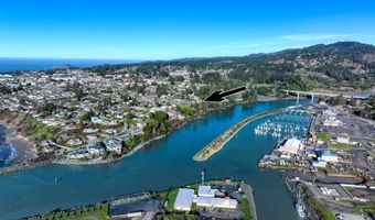 318 DEL NORTE Ln, Brookings, OR 97415
