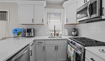 12 Elmore Ave, North Providence, RI 02911