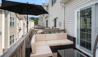 601 Hunting Hill Dr, Cumberland, RI 02864