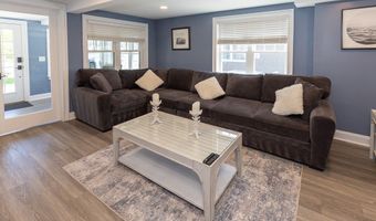 55 Swan Ave, Old Lyme, CT 06371