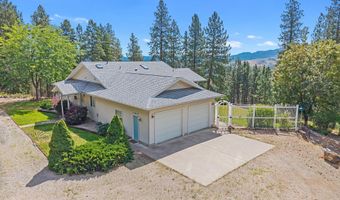 2024 SUMMIT VALLEY Q Rd, Addy, WA 99101