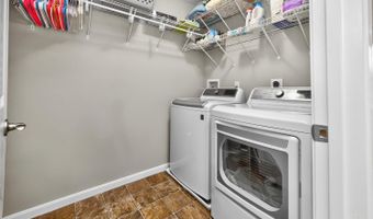 9562 Greenery Ct, Deerfield, OH 45140