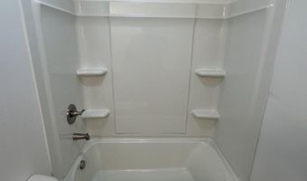 8 B Hiland Pl, Benton, AR 72015