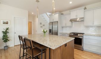 2 Iris Ct, Cromwell, CT 06416