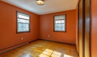 853 S West St, Agawam, MA 01030