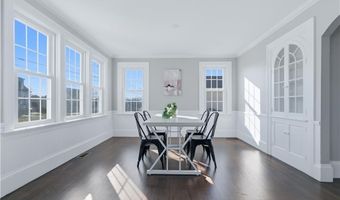 220 Vincent Ave, East Providence, RI 02914