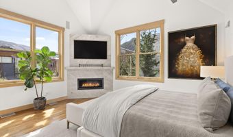204 N Monarch St, Aspen, CO 81611