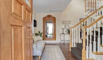 5730 Newcastle Ave, Encino, CA 91316