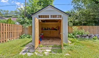 323 S Prindle Ave, Arlington Heights, IL 60004