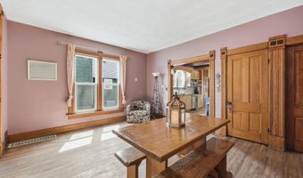 329 W 5th St, Auburn, IN 46706