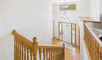 985 Waters Edge Cir, Avon, MN 56310