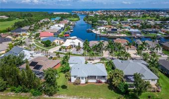 924 BUNKER VIEW Dr, Apollo Beach, FL 33572