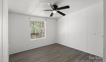 5 Concord Knoll Ln, Asheville, NC 28803