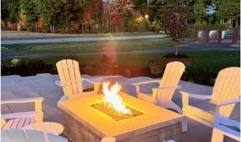 4 Longview Dr 404, Atkinson, NH 03811