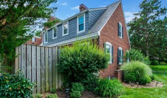 4220 32ND St S, Arlington, VA 22206
