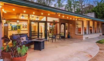 9835 Edgelake Dr, La Mesa, CA 91941