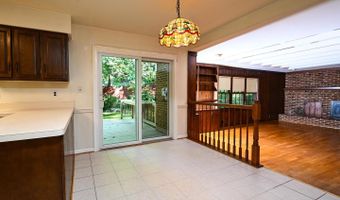 6820 COLBURN Dr, Annandale, VA 22003