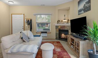 20650 Honeysuckle Ln, Bend, OR 97702