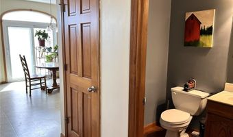 863 Marc Dr, Alton, IL 62002
