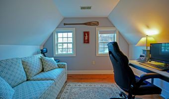 32 SHIPCARPENTER Sq, Lewes, DE 19958