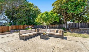 806 Clubhouse Dr, Aptos, CA 95003