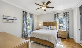 318 Cockle Ln, Beaufort, SC 29906