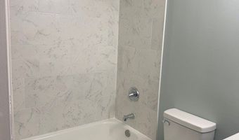 1449 Biloxi Ln, Beech Grove, IN 46107