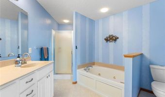 5048 Yuma Ln N, Plymouth, MN 55446