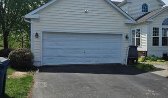 14 MERIDIAN Blvd, Bear, DE 19701