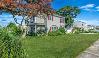 29 North Plz, Amity Harbor, NY 11701