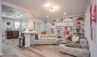 6117 E Garnet Cir, Anaheim, CA 92807