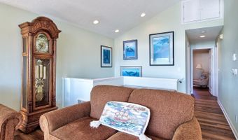 5185 Main St, Bay City, OR 97107