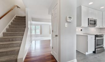 7409 ADAMS PARK Ct, Annandale, VA 22003